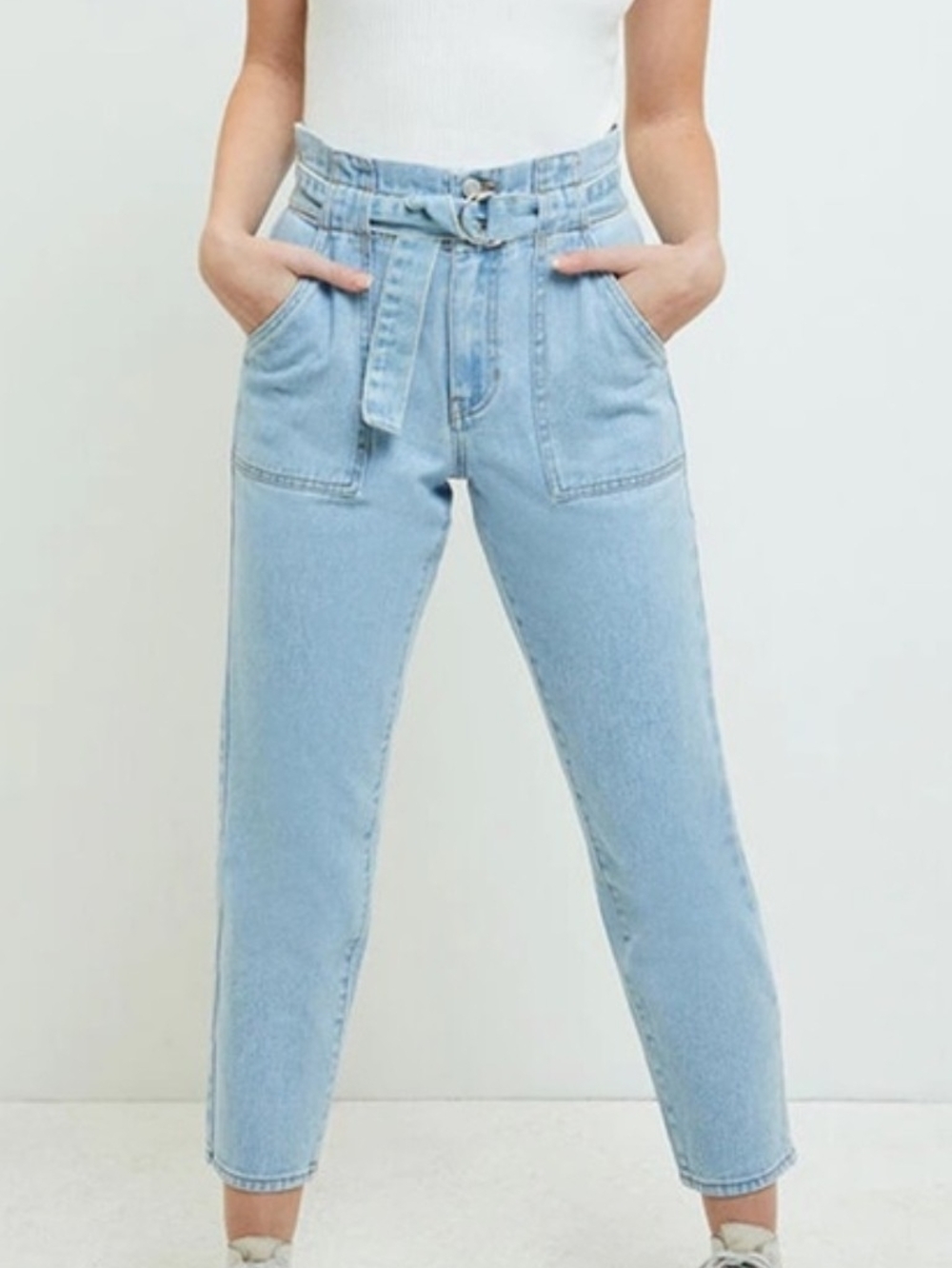 PacSun Light Blue High-Rise Paperbag Jeans with Belt Sz S